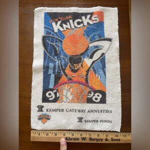New York Knicks 1997/1998 Rally Towel good shape - see pics